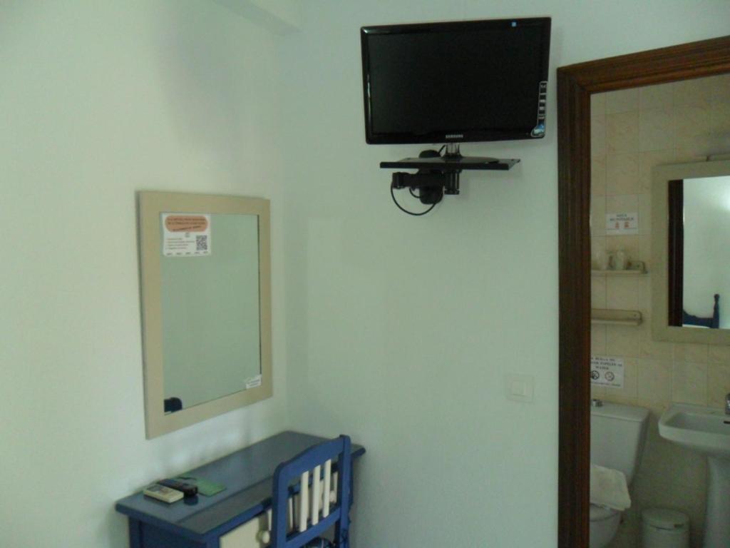 Hostal El Capi Zahora Ruang foto